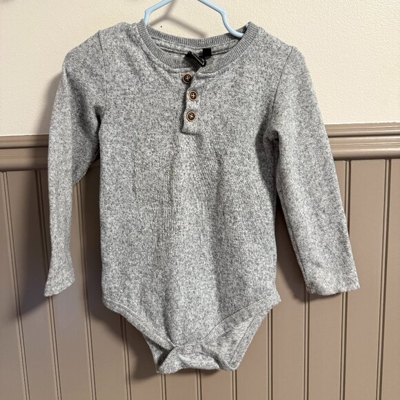 Z/C Long Sleeve Onesie | 24M | Grey - Picture 1 of 2